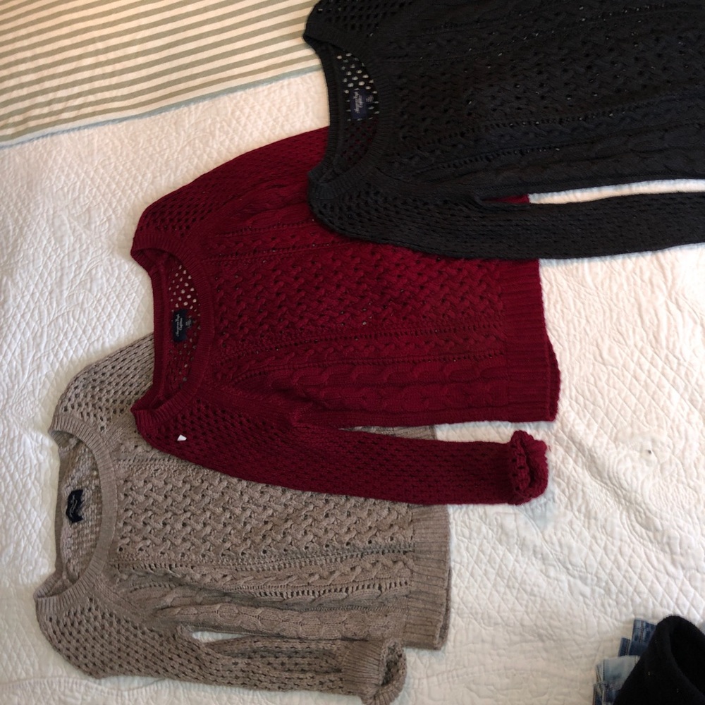 American Eagle sweaters— BUNDLE